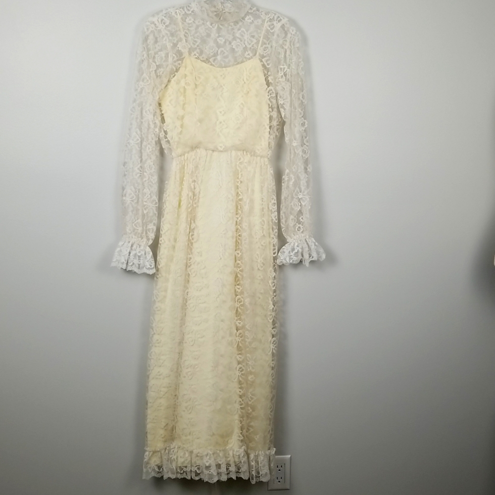 Vintage Ivory Lace Wedding Dress Size XS